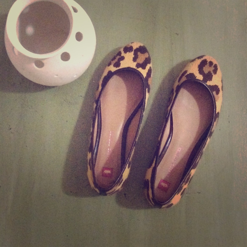 Elaine Turner leopard print flats 🐆